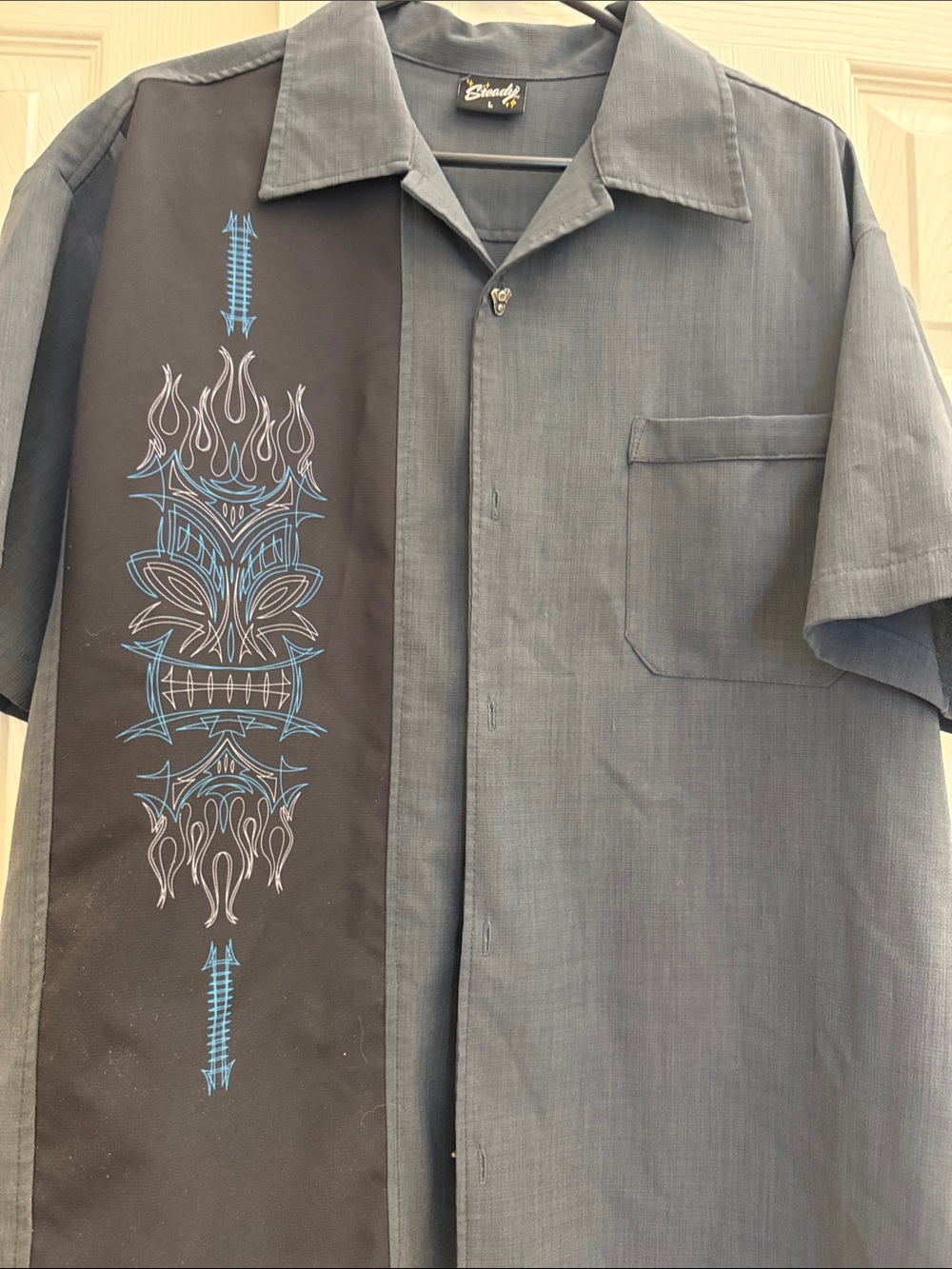 Girbaud Men's Short-Sleeve Button-Down Shirt in Slate Gray with Black Panel